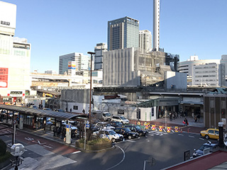 横浜駅西口201701